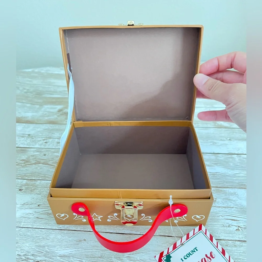 Target Bullseye Playground Christmas 2025 Suitcase Decor Box - Gingerbread🎀